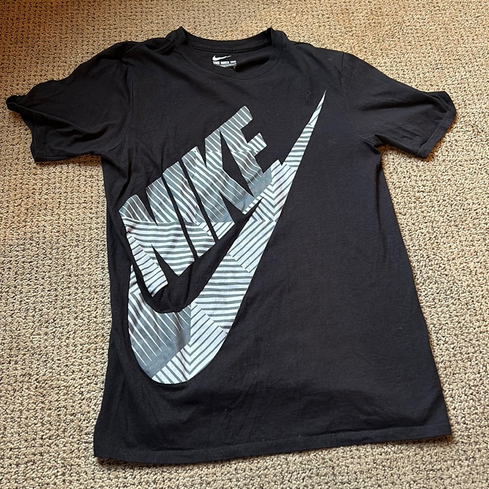 Nike Tee